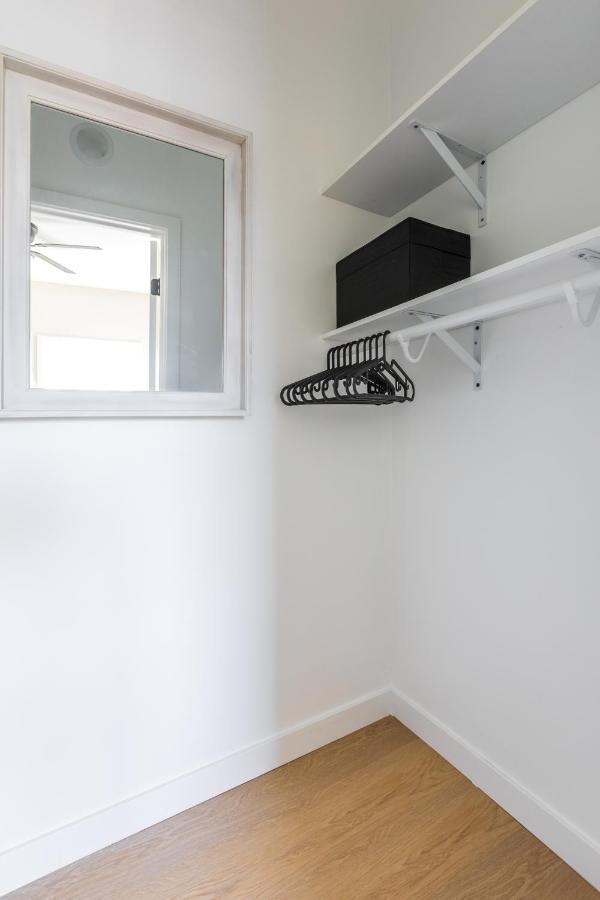 Cozy Sunny Brand-New Apt 1 Block From The Beach Лонг Бич Экстерьер фото
